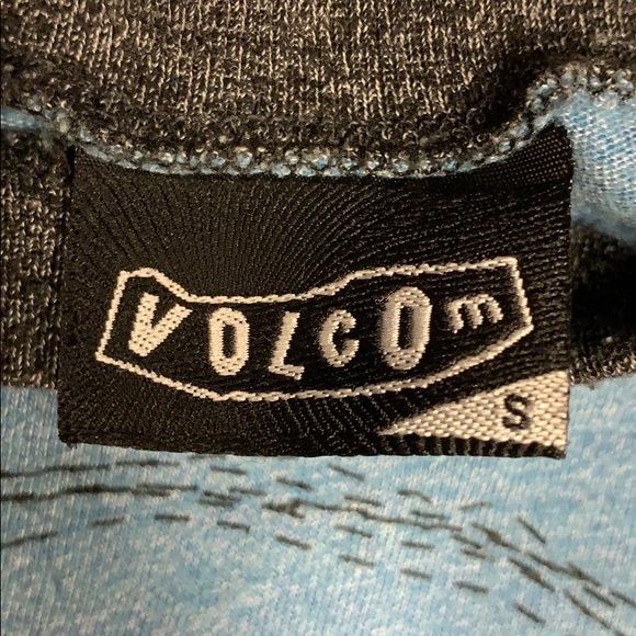 Volcom baseball T-shirt size small - Picture 2 of 2